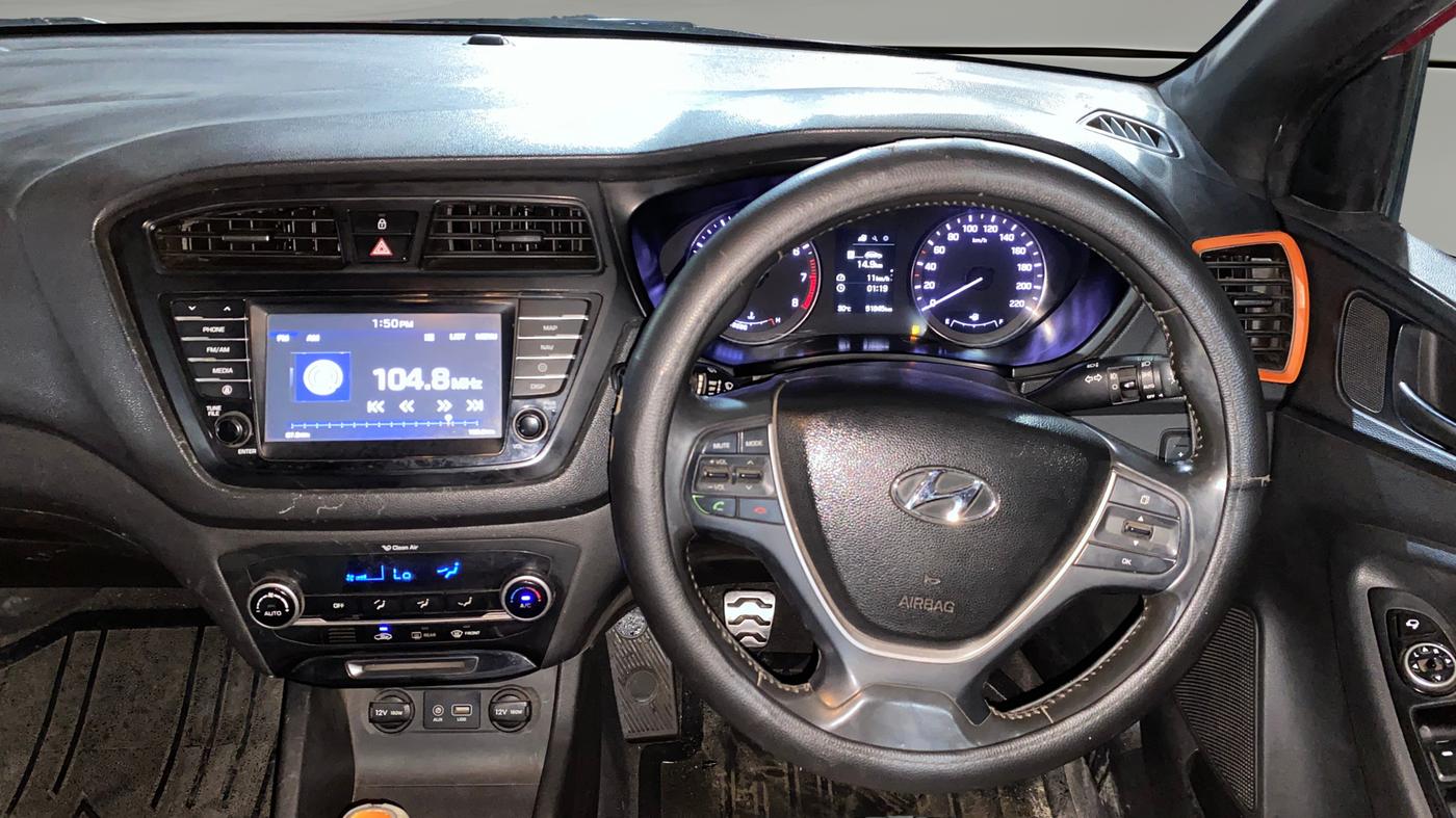 2017 Hyundai i20 Active 1.2 SX, Petrol, Manual, 51,831 km, Steering Wheel Close Up