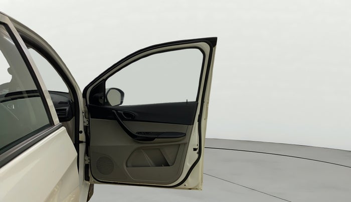 2019 Tata Tiago XZ PETROL, Petrol, Manual, 98,080 km, RHS Front Door