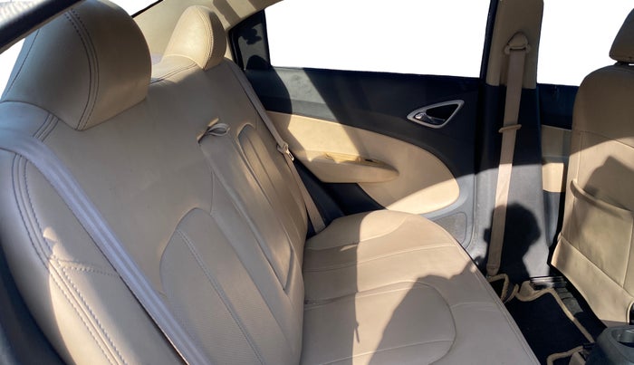 2015 Chevrolet Sail 1.2 LS ABS, Petrol, Manual, 79,020 km, Right Side Rear Door Cabin