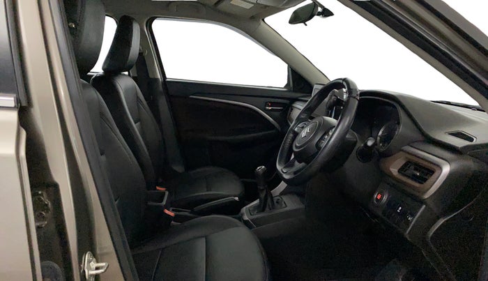 2023 Maruti BREZZA ZXI SMART HYBRID , Petrol, Manual, 39,187 km, Right Side Front Door Cabin