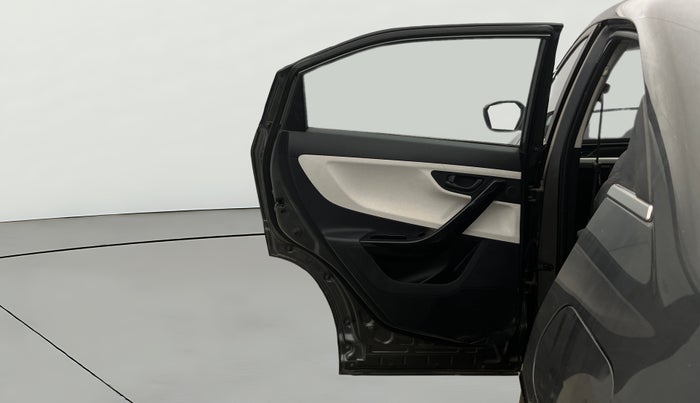 2025 Tata Curvv Pure Plus 1.2 Petrol 6MT, Petrol, Manual, 663 km, LHS Rear Door