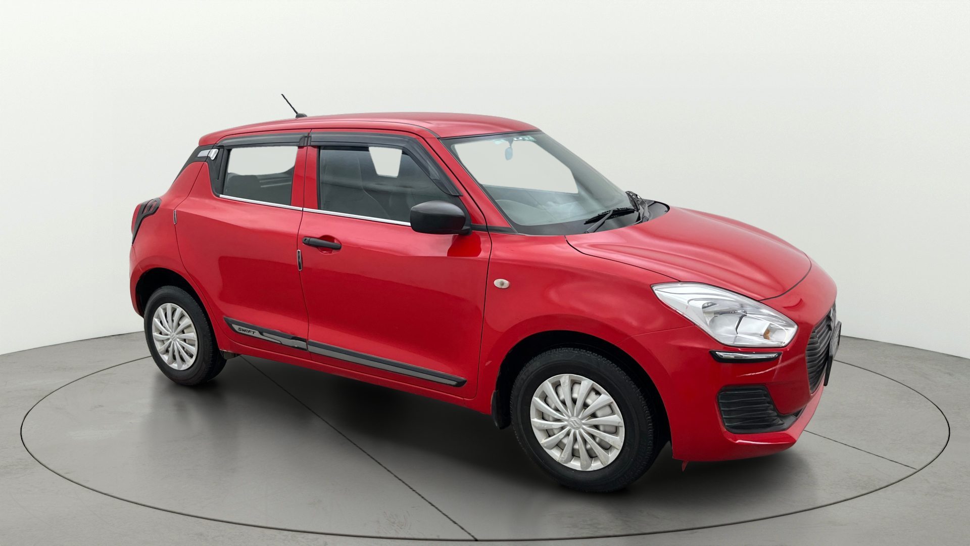 2020 Maruti Suzuki Swift LXI
