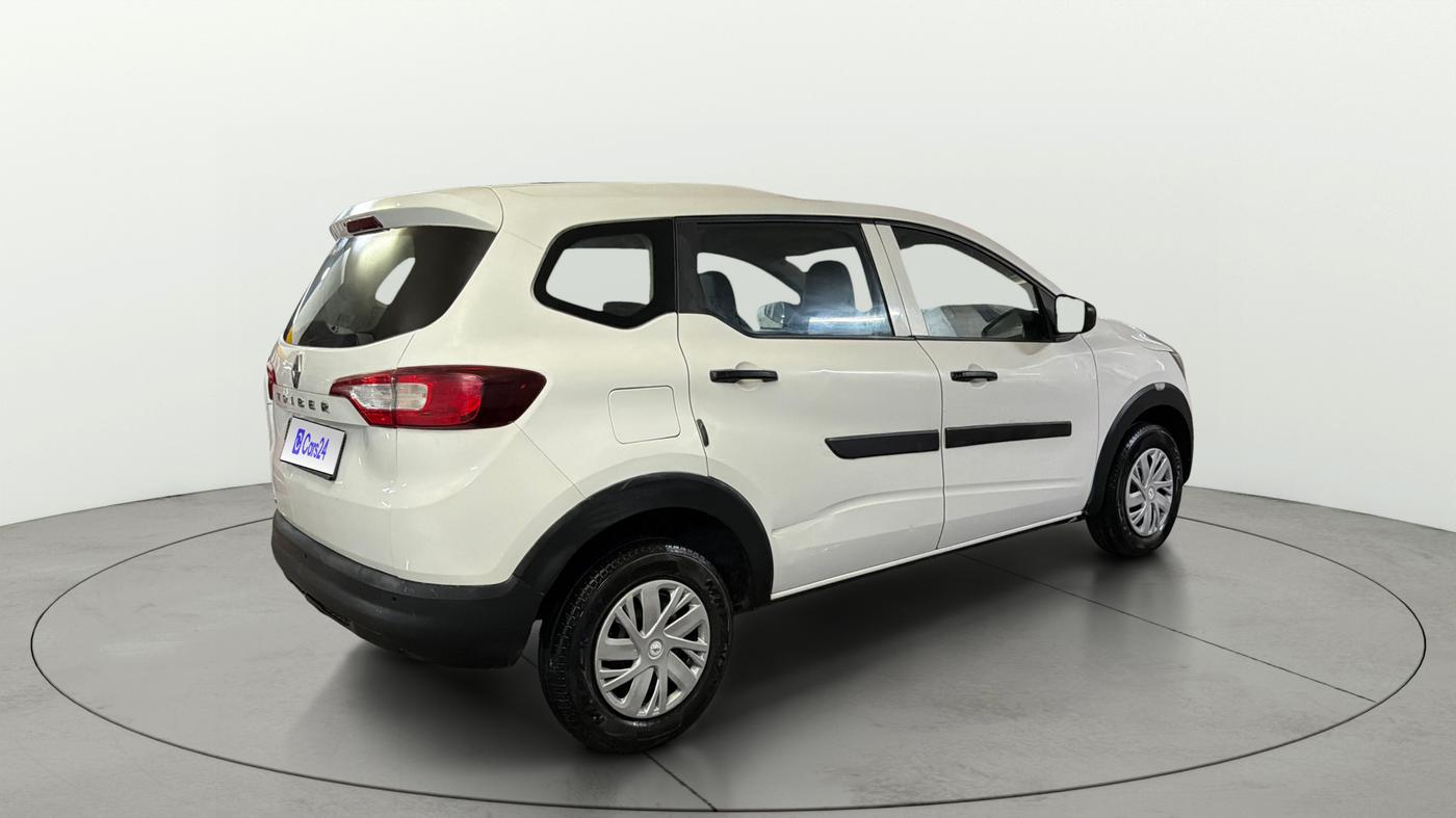 2021 Renault TRIBER RXE MT, Petrol, Manual, 30,126 km, Right Back Diagonal