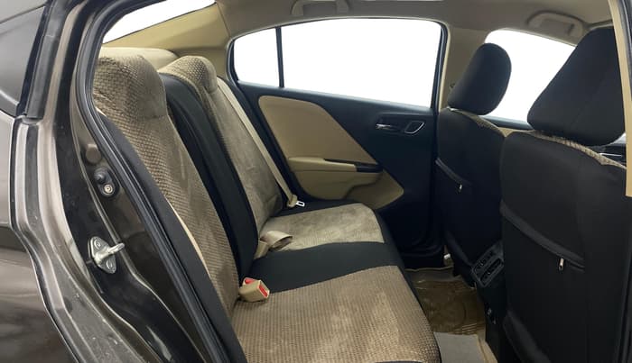 2017 Honda City 1.5L I-VTE V CVT, Petrol, Automatic, 43,632 km, Right Side Rear Door Cabin