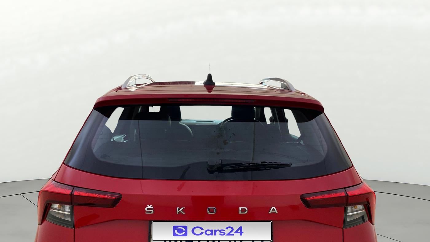 2022 Skoda KUSHAQ AMBITION 1.0L TSI MT, Petrol, Manual, 20,494 km, Rear Windshield