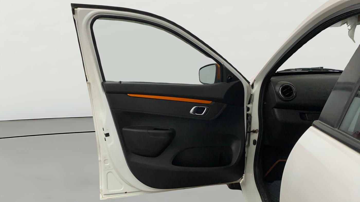 2021 Renault Kwid CLIMBER 1.0 AMT (O) DUAL TONE, Petrol, Automatic, 54,185 km, LHS Front Door