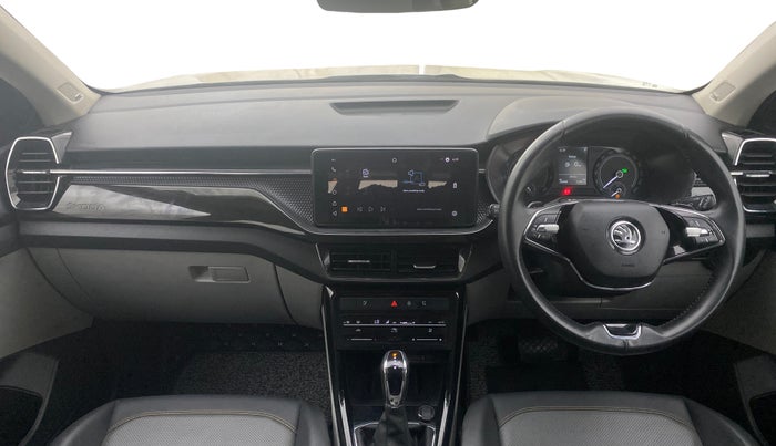 2022 Skoda KUSHAQ STYLE 1.0L TSI AT (6 AIRBAGS), Petrol, Automatic, 34,408 km, Dashboard