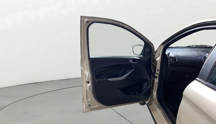 2018 Ford FREESTYLE TREND 1.2 PETROL, Petrol, Manual, 15,660 km, LHS Front Door