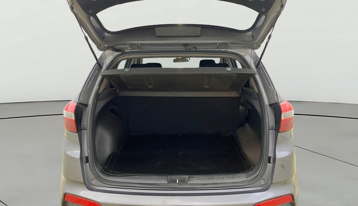 2016 Hyundai Creta SX PLUS 1.6 PETROL, Petrol, Manual, 95,983 km, Boot Open Zoomed View