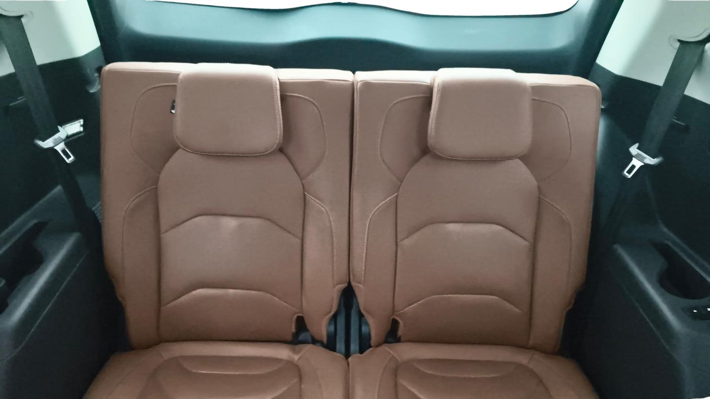 2021 MG HECTOR PLUS SHARP 2.0 DIESEL TURBO MT 6-STR, Diesel, Manual, 46,102 km, Third Seat Row ( optional )