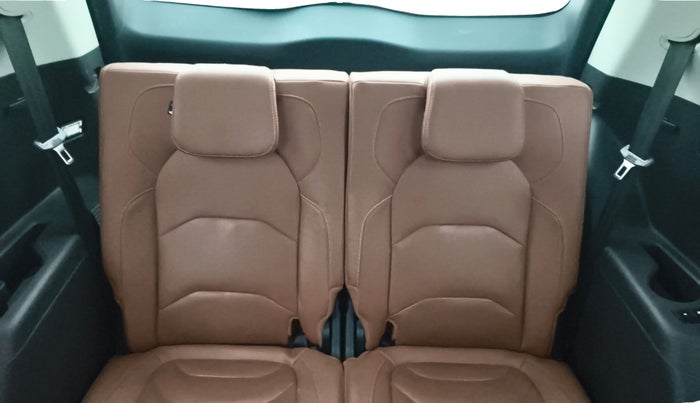 2021 MG HECTOR PLUS SHARP 2.0 DIESEL TURBO MT 6-STR, Diesel, Manual, 46,102 km, Third Seat Row ( optional )