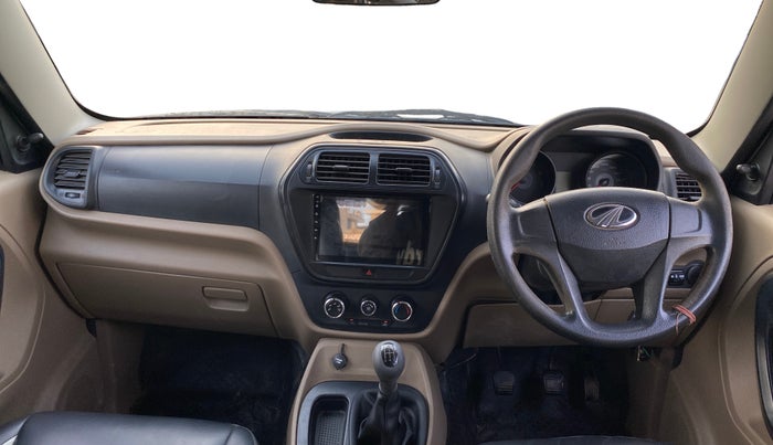 2016 Mahindra TUV300 T4, Diesel, Manual, 91,399 km, Dashboard