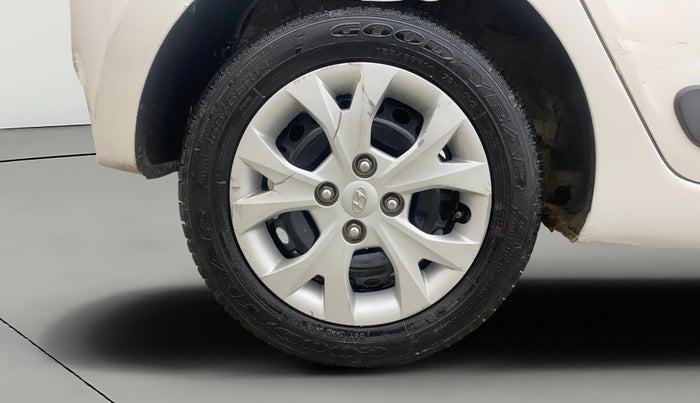 2016 Hyundai Grand i10 SPORTZ 1.2 KAPPA VTVT, Petrol, Manual, 84,826 km, Right Rear Wheel