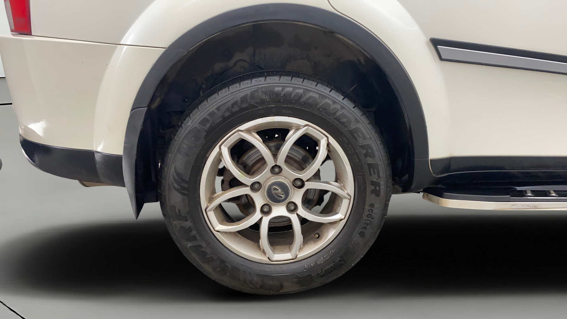 camera-Right-Rear-Wheel
