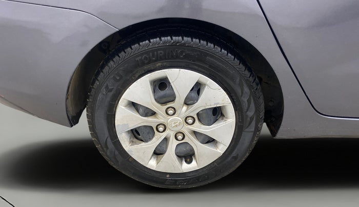 2018 Hyundai Xcent S 1.2, Petrol, Manual, 1,44,410 km, Right Rear Wheel