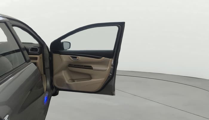 2017 Maruti Ciaz ZETA 1.4  AT PETROL, Petrol, Automatic, 67,997 km, RHS Front Door