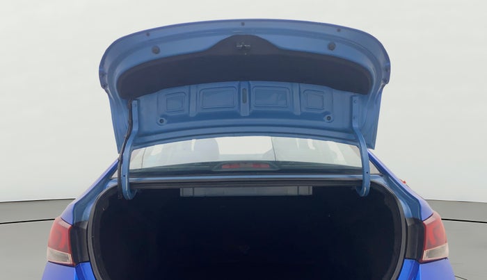 2018 Hyundai Verna 1.6 VTVT SX O, Petrol, Manual, 75,618 km, Boot Door Open