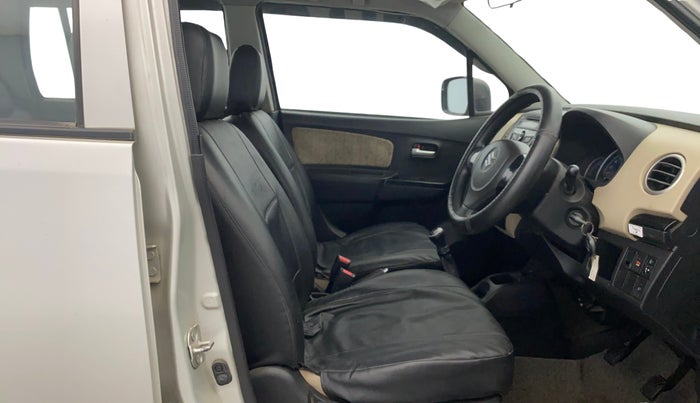 2017 Maruti Wagon R 1.0 VXI, Petrol, Manual, 49,296 km, Right Side Front Door Cabin