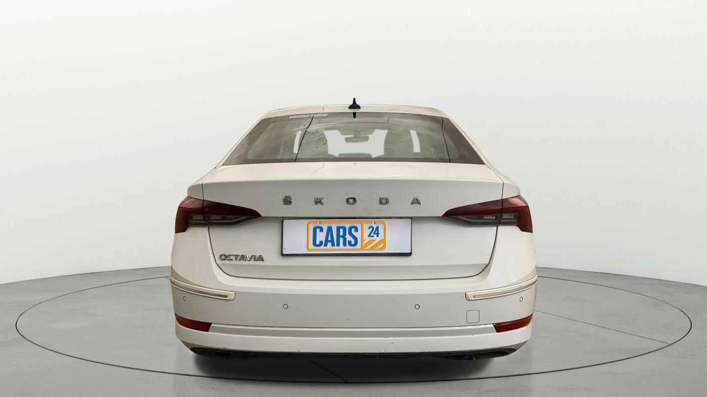 2022 Skoda Octavia STYLE 2.0, Petrol, Automatic, 47,742 km, Back/Rear