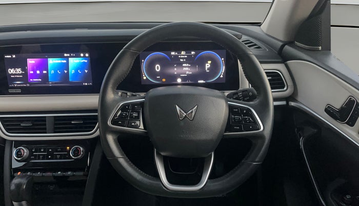 2022 Mahindra XUV700 AX 7 LUXURY P AT 7 STR, Petrol, Automatic, 44,614 km, Steering Wheel Close Up