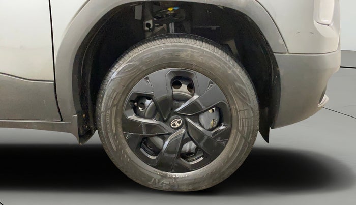 2023 Tata PUNCH PURE MT CNG, CNG, Manual, 38,033 km, Right Front Wheel