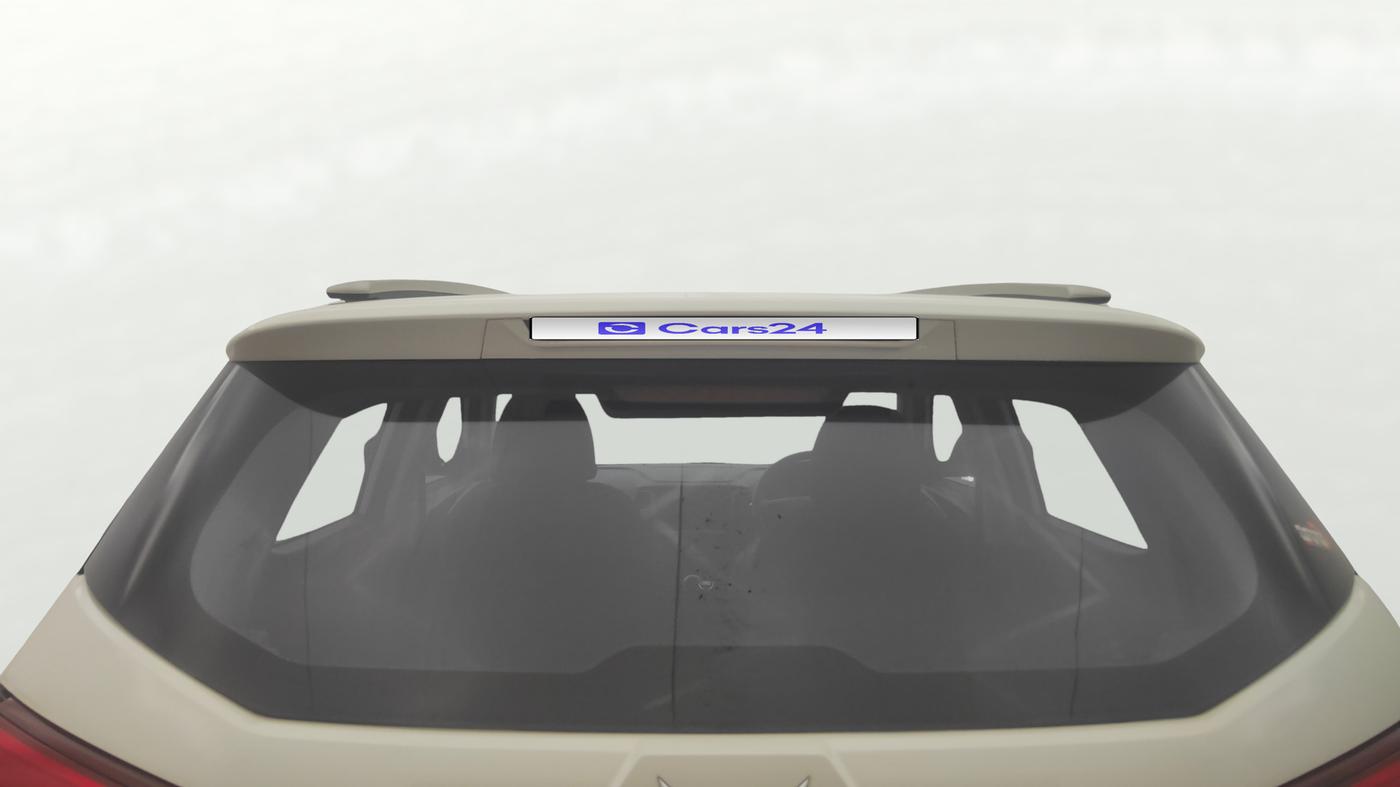 2023 Mahindra XUV300 W4 1.2 PETROL, Petrol, Manual, 13,800 km, Rear Windshield