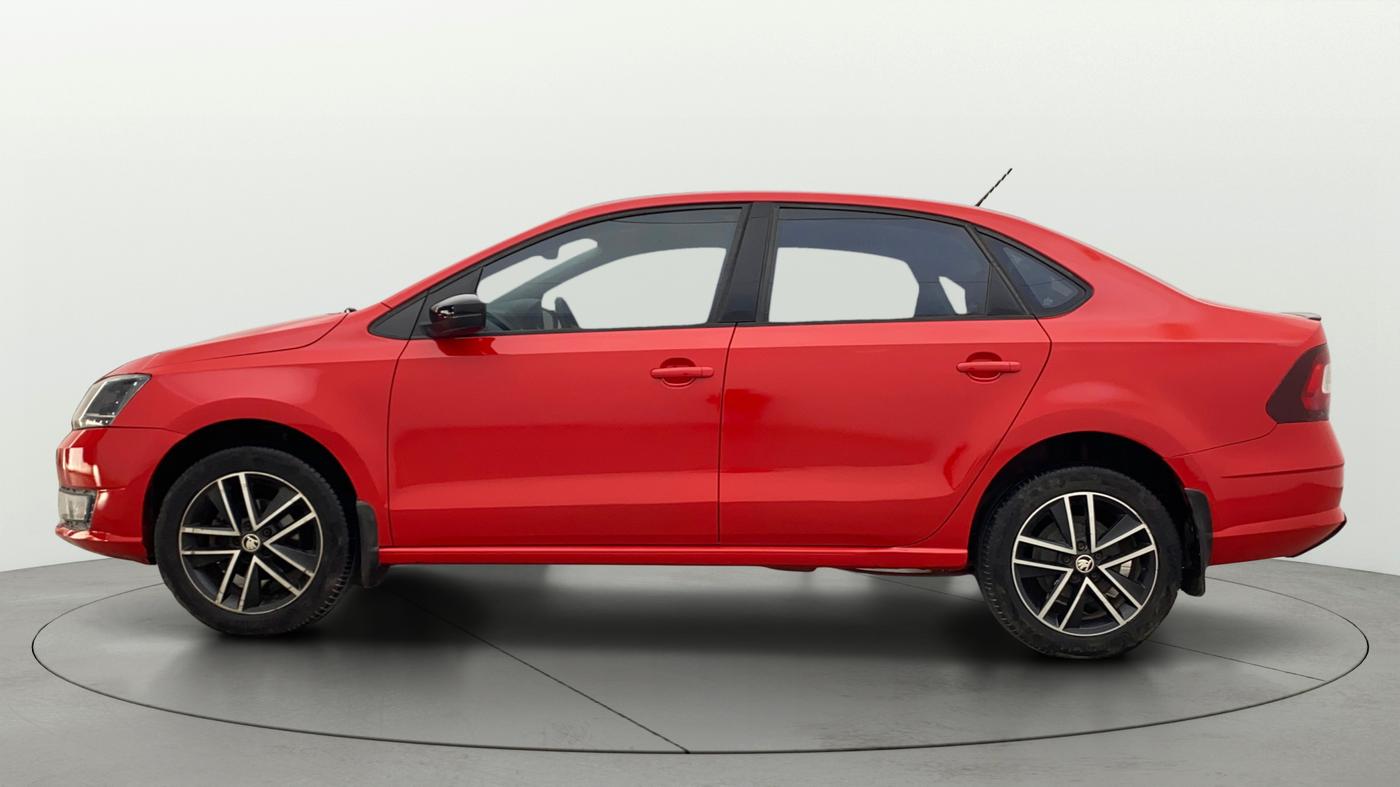 2019 Skoda Rapid STYLE 1.6 MPI AT, Petrol, Automatic, 79,104 km, Left Side