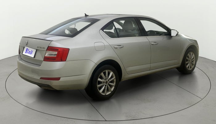 2016 Skoda Octavia STYLE PLUS AT 1.8 TSI, Petrol, Automatic, 65,982 km, Right Back Diagonal