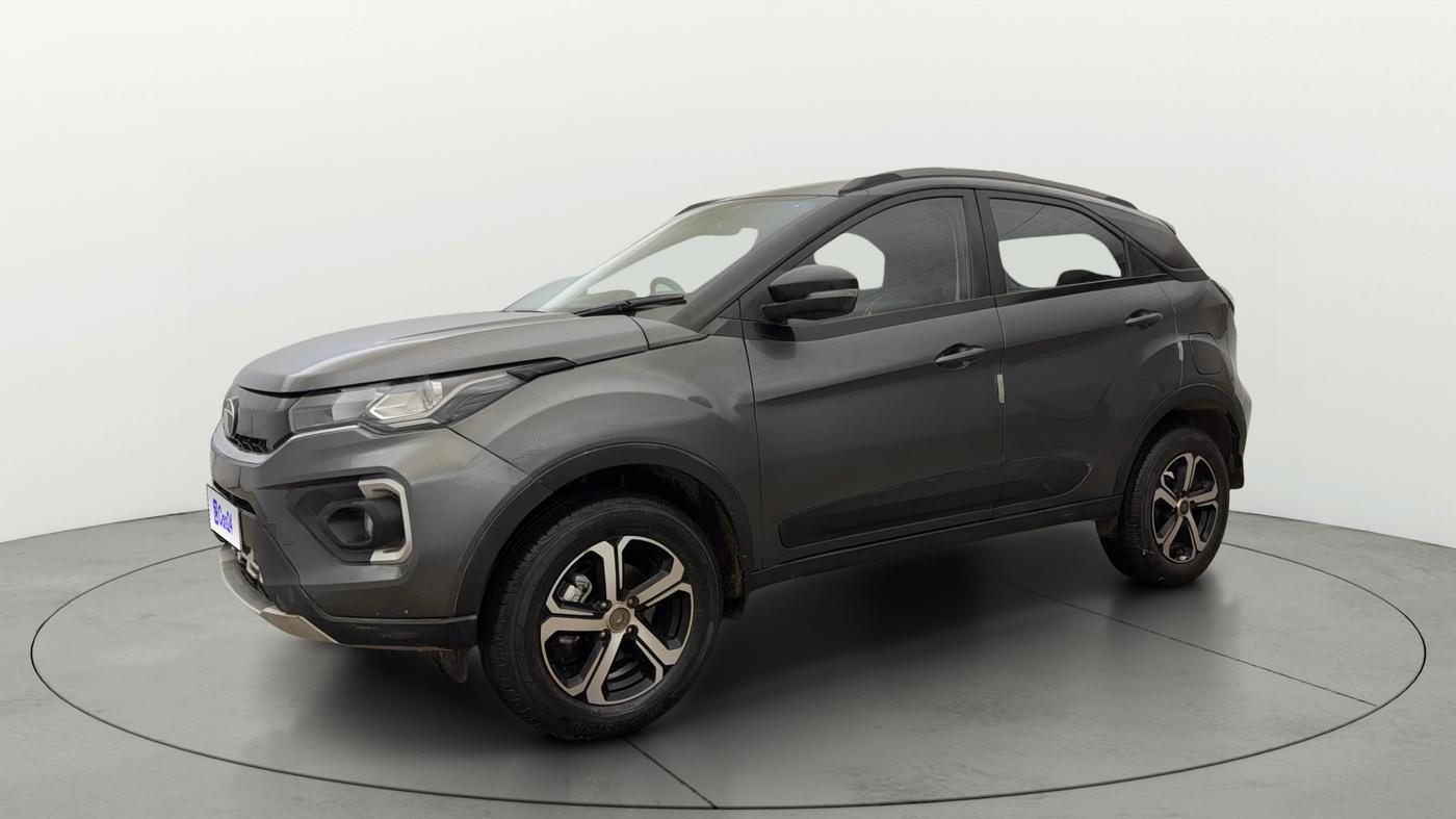 2023 Tata NEXON XZA PLUS PETROL, Petrol, Automatic, 33,718 km, Left Front Diagonal