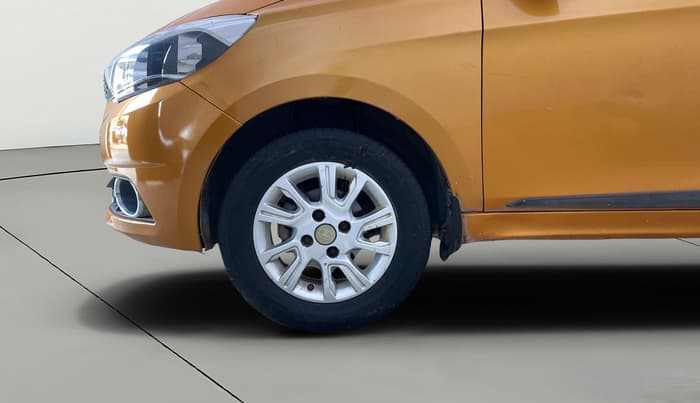 2016 Tata Tiago XZ PETROL, CNG, Manual, 95,697 km, Left Front Wheel