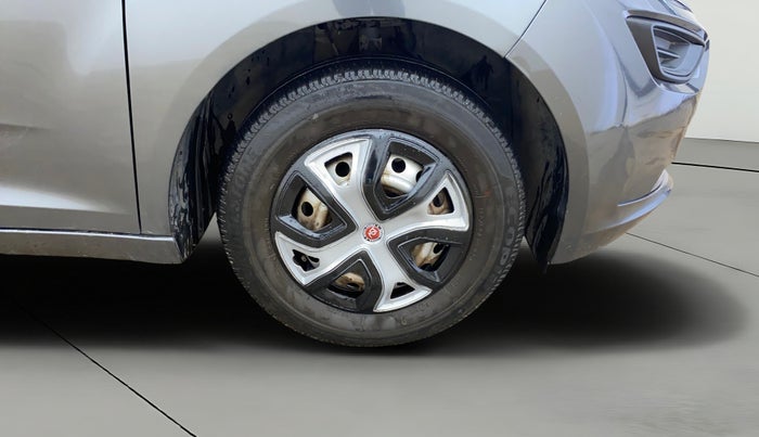 2021 Tata ALTROZ XE PETROL, Petrol, Manual, 40,192 km, Right Front Wheel