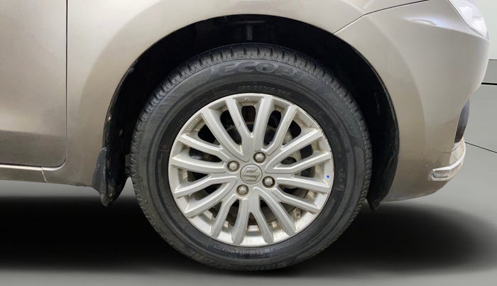 2020 Maruti Dzire ZXI, Petrol, Manual, 37,263 km, Right Front Wheel