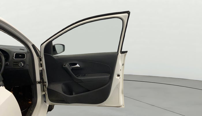 2019 Volkswagen Polo HIGHLINE PLUS 1.0 16 ALLOY, Petrol, Manual, 65,779 km, RHS Front Door