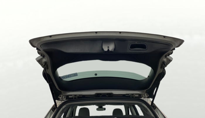 2017 Jeep Compass LIMITED 2.0 DIESEL, Diesel, Manual, 1,11,234 km, Boot Door Open