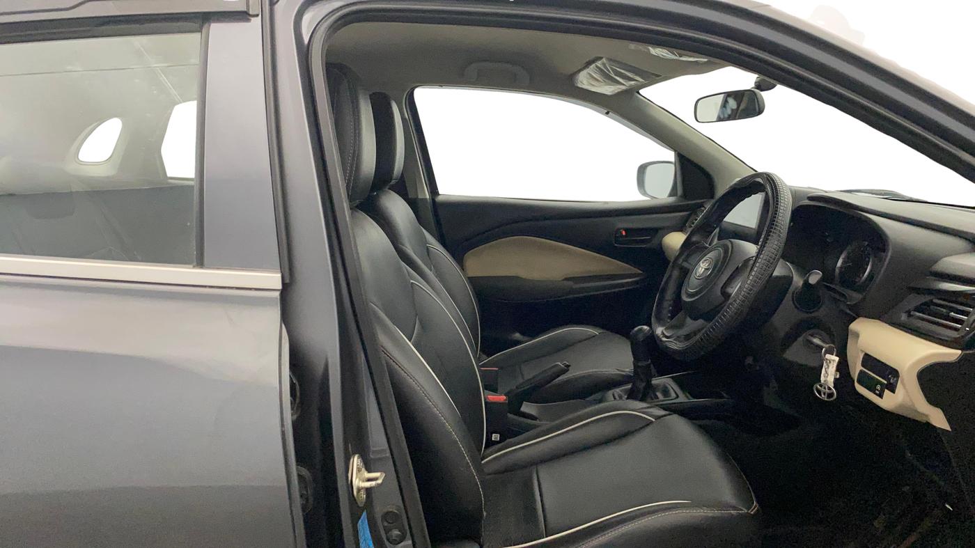 2022 Toyota Glanza E, Petrol, Manual, 71,208 km, Right Side Front Door Cabin