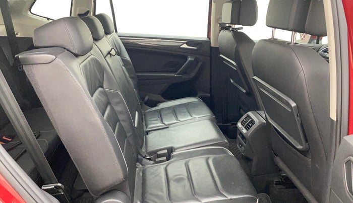 2020 Volkswagen TIGUAN ALL SPACE 2.0 TSI, Petrol, Automatic, 36,059 km, Right Side Rear Door Cabin