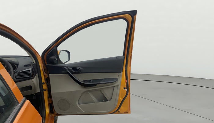 2017 Tata Tiago XTA PETROL, Petrol, Automatic, 66,664 km, RHS Front Door