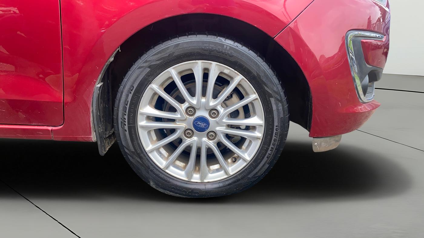2019 Ford Figo Aspire TITANIUM PLUS 1.5 DIESEL, Diesel, Manual, 1,28,065 km, Right Front Wheel