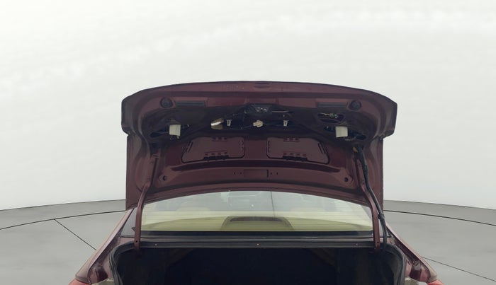 2016 Honda City 1.5L I-VTEC V MT, Petrol, Manual, 1,04,442 km, Boot Door Open