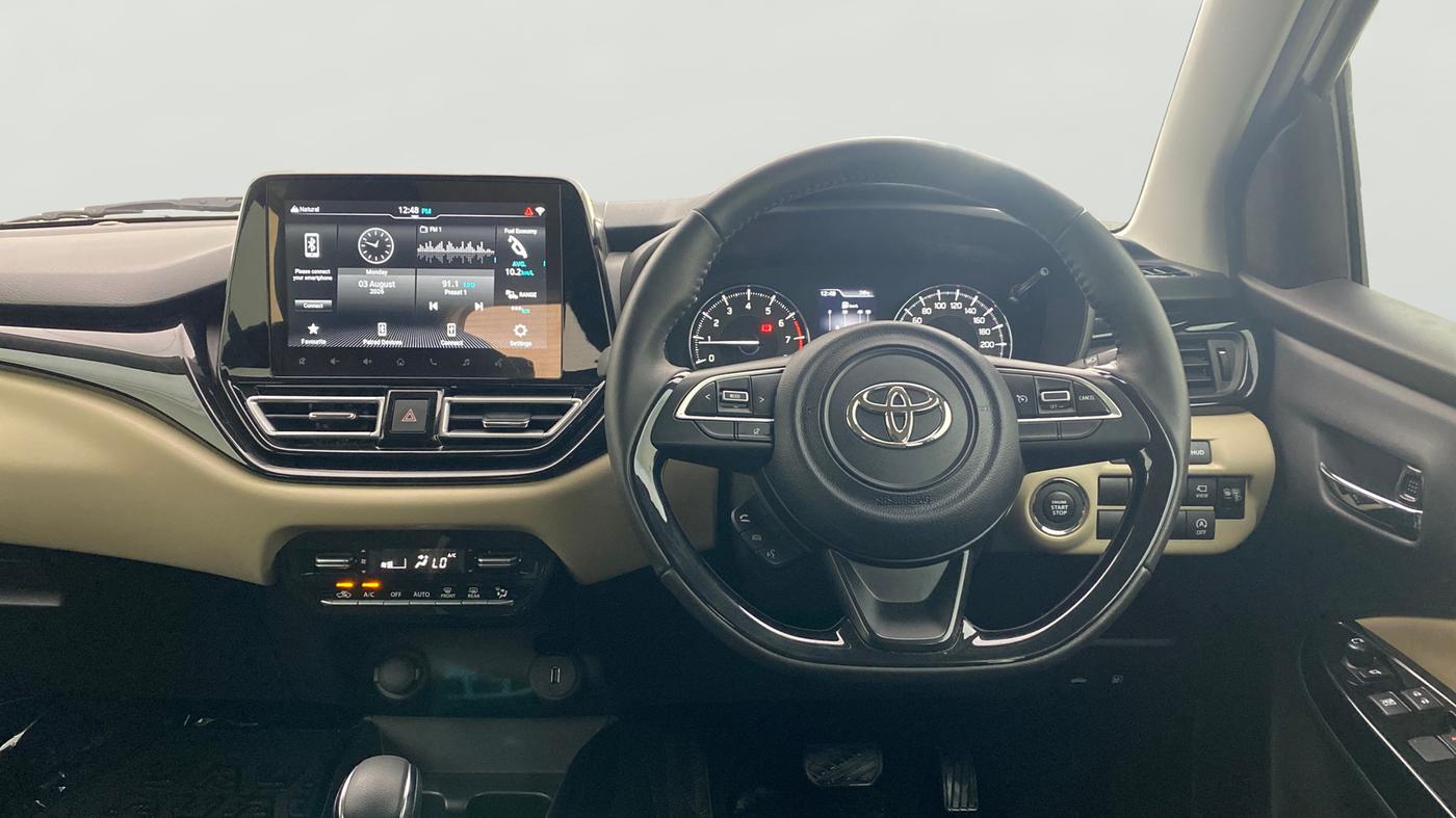 2025 Toyota Glanza V AMT, Petrol, Automatic, 2,344 km, Steering Wheel Close Up
