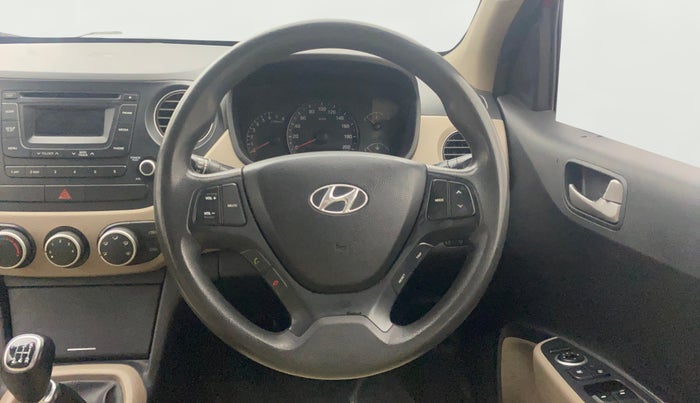 2014 Hyundai Xcent S (O) 1.2, Petrol, Manual, 1,09,221 km, Steering Wheel Close Up