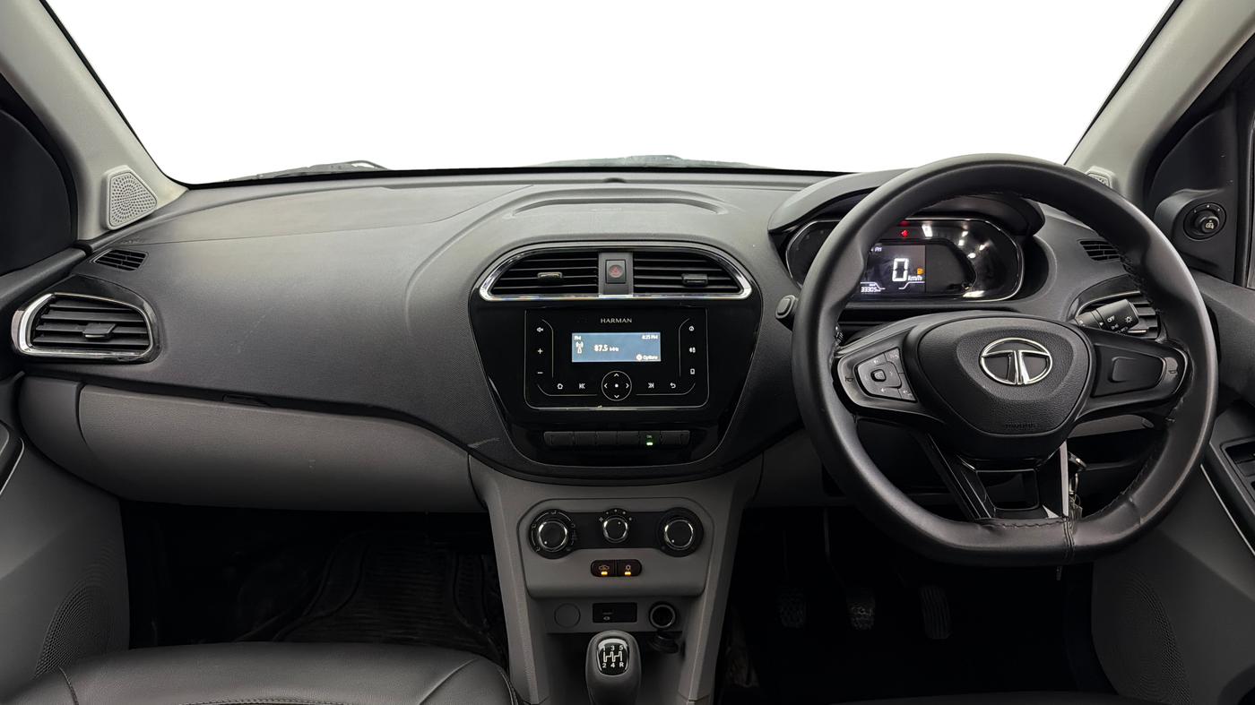 2022 Tata Tiago XT CNG, CNG, Manual, 33,279 km, Dashboard