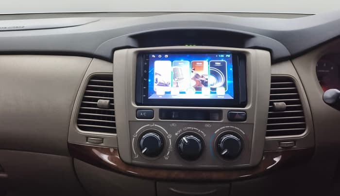 2015 Toyota Innova 2.5 GX 7 STR, Diesel, Manual, 93,285 km, Air Conditioner