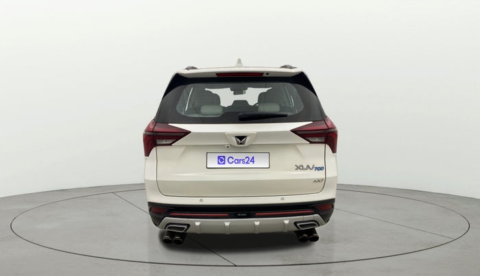 2022 Mahindra XUV700 AX 7 P AT 7 STR, Petrol, Automatic, 18,173 km, Back/Rear