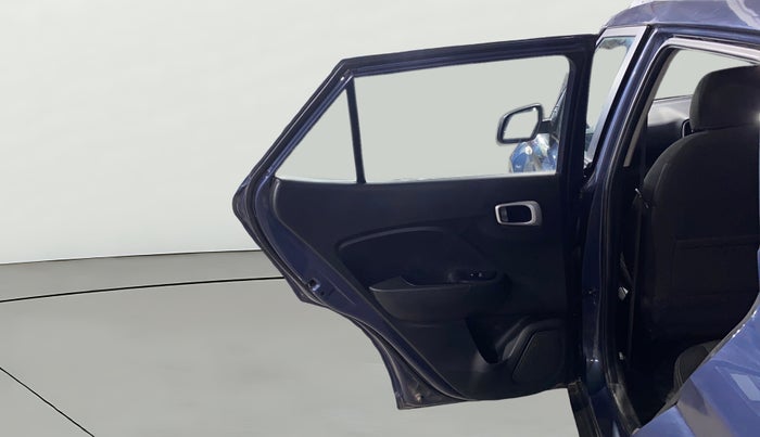 2022 Hyundai VENUE S (O) MT 1.5 CRDI, Diesel, Manual, 52,748 km, LHS Rear Door