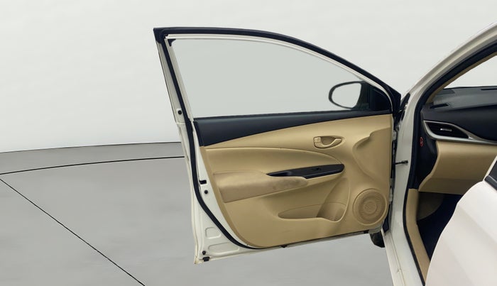 2020 Toyota YARIS J MT, Petrol, Manual, 49,011 km, LHS Front Door