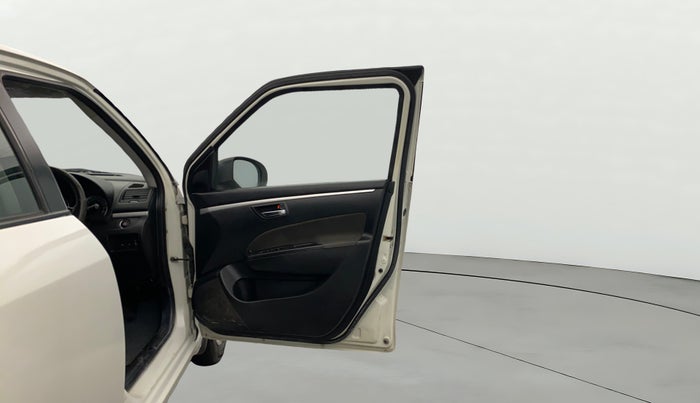 2015 Maruti Swift ZXI, Petrol, Manual, 56,958 km, RHS Front Door