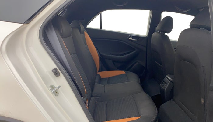 2015 Hyundai i20 Active 1.2 S, Petrol, Manual, 95,414 km, Right Side Rear Door Cabin