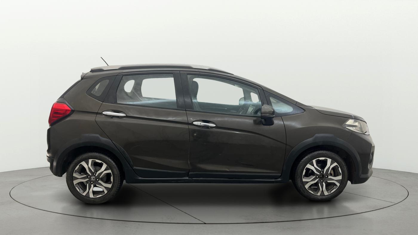 2018 Honda WR-V 1.5L I-DTEC VX MT, Diesel, Manual, 1,34,100 km, Right Side View