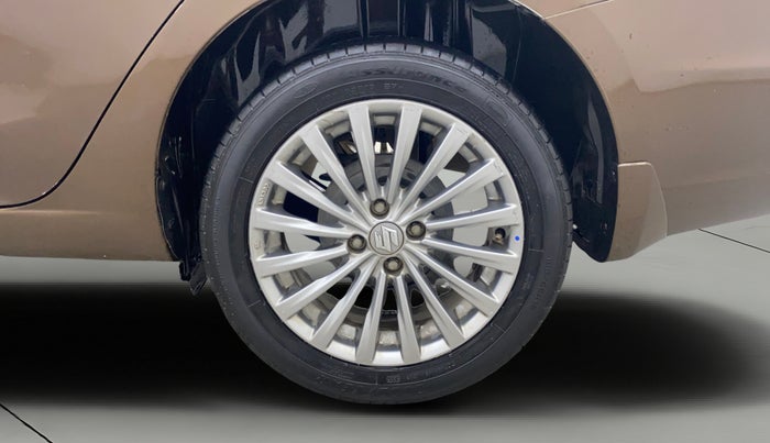 2016 Maruti Ciaz ZXI+, Petrol, Manual, 35,951 km, Left Rear Wheel